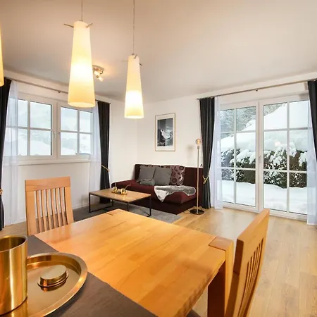 Mountainfloor Apartment *